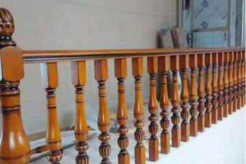 实木楼梯护栏怎么安装？