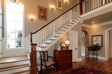 客厅有楼梯怎么设计？带楼梯的客厅效果图欣赏